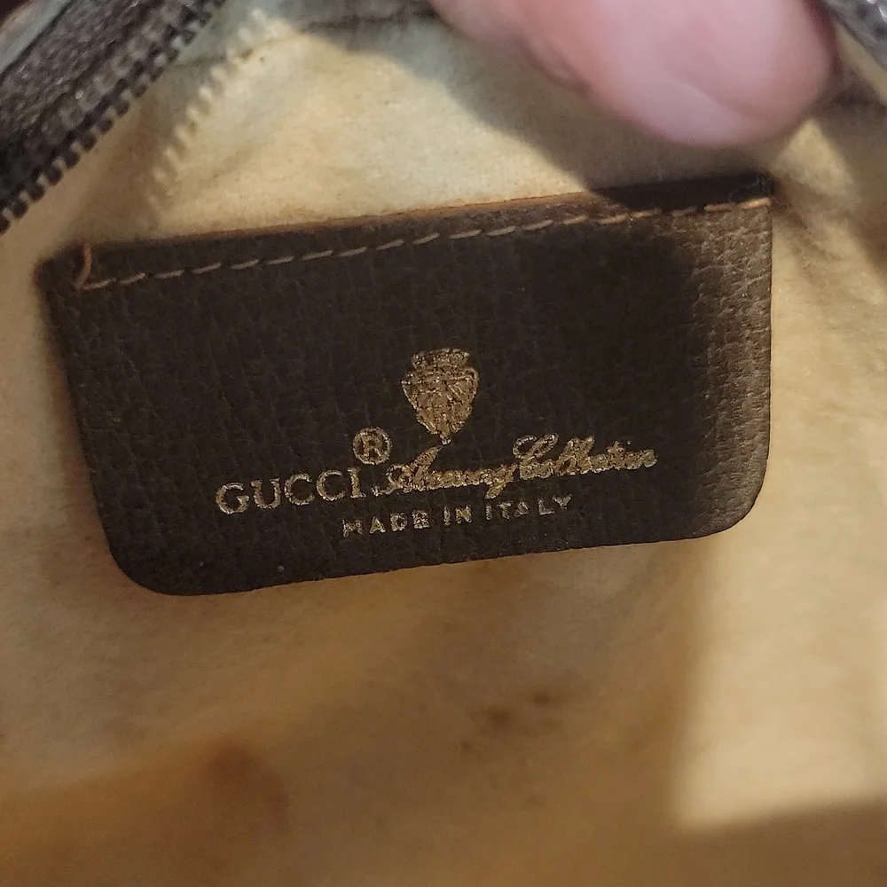 Authentic Gucci vintage sling bag - Picture 10 of 11